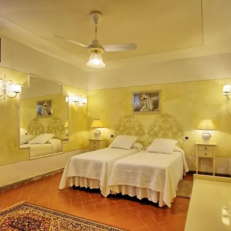 Sleeps 6 Monterappoli
